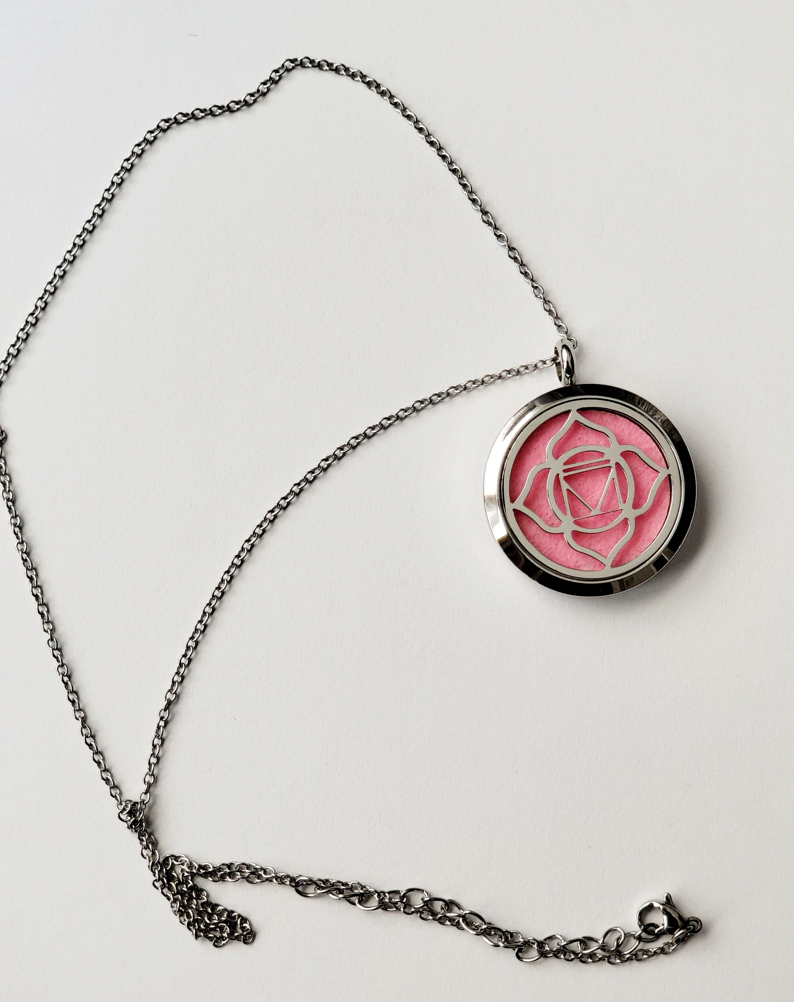 Beautiful Aromatherapy Oil Diffuser Necklace Pendant Set